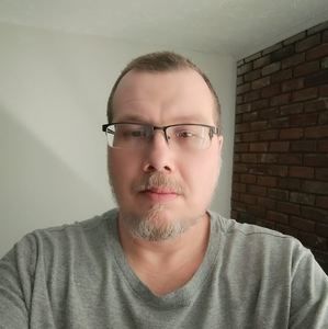 Meet your Posher, Christopher